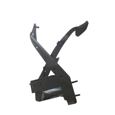 1602010E0 トラック用スペアパーツ OE NO. 1602010LD010 国内用トラック用クラッチペダル